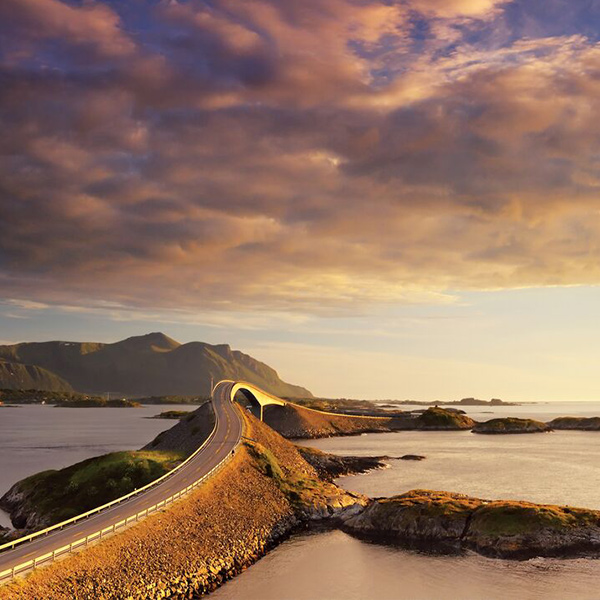 "Atlanterhavsvejen 8,5km beautiful roadtrip"